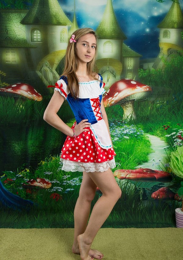 Ксения, 41